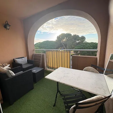 Apartment Ensoleille Pres Du Port Et Des Plages Solea *