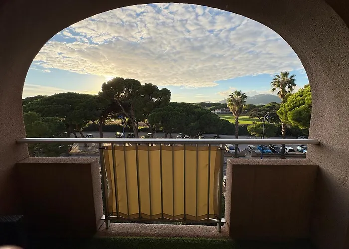Ensoleille Pres Du Port Et Des Plages Solea Hyères