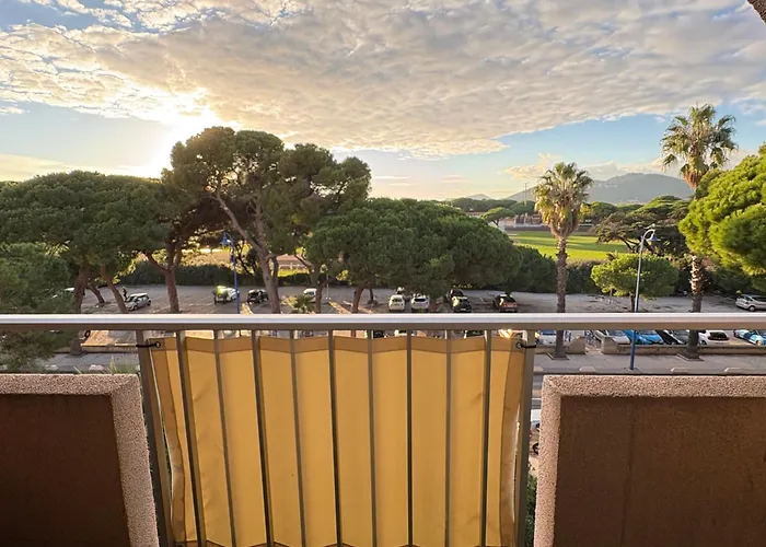 Ensoleille Pres Du Port Et Des Plages Solea Apartman Hyères