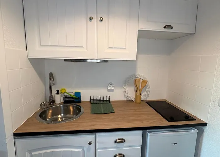 Ensoleille Pres Du Port Et Des Plages Solea Apartman *